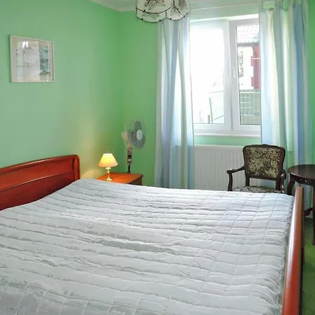 New In For 6 Persons