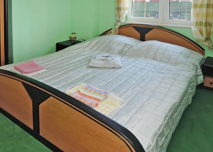 New In For 6 Persons Feriehus Nowe Warpno