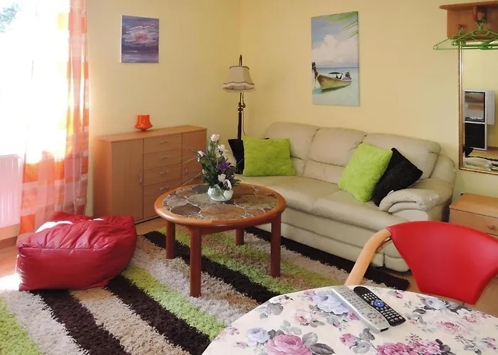 Casa de Férias New In For 6 Persons Nowe Warpno